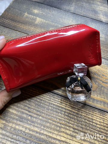 Туалетная вода YSL + лаковая косметичка