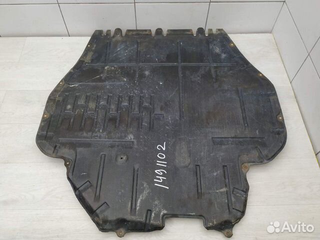 Защита двигателя 1K0825235AE VW Golf VI 2009-2013