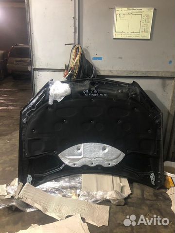 Капот Mercedes W204