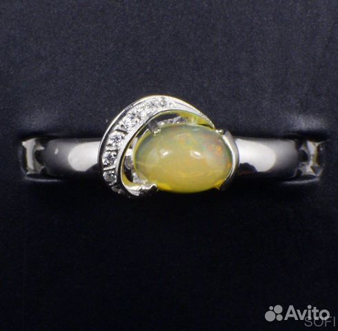 Серебряное кольцо с опалом и фианитом натуральным