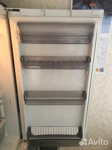 Холодильник ariston