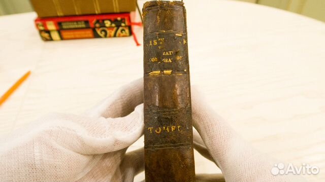 Антикварная книга 18 век Антикварная книга 18 век