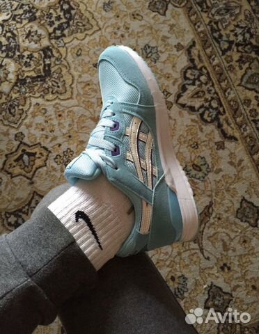 Кроссовки женские asics Кроссовки женские asics