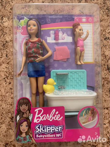 Барби ноги гнутся купание в ванне с дочкой