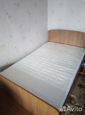 Кровать