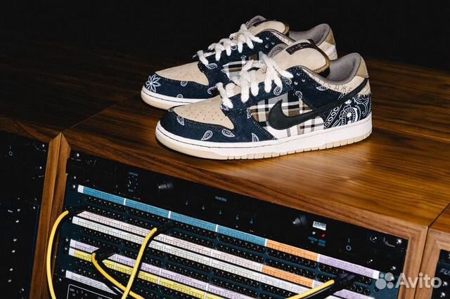 Nike SB Dunk Low Travis Scott US 10