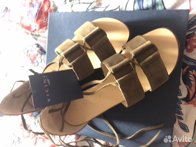 Босоножки Vicini tapeet