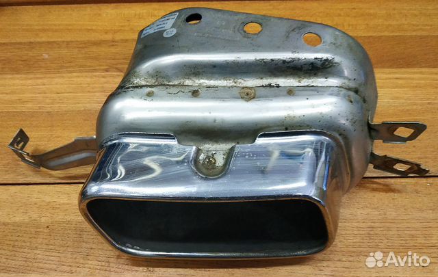 Насадка глушителя хром левая BMW 7 кузов F01 / F02