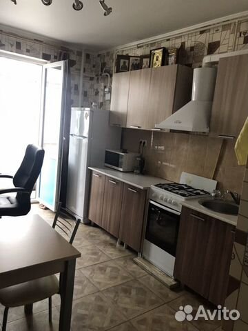 1-к квартира, 42 м², 4/9 эт. 1-к квартира, 42 м², 4/9 эт.