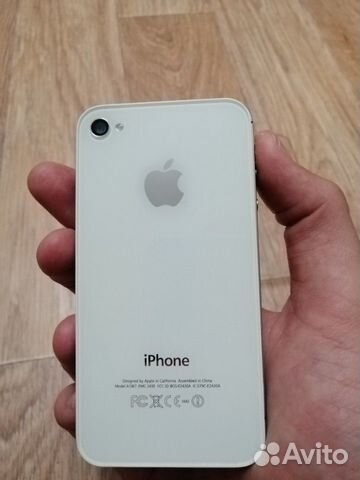 Телефон iPhone 4s Телефон iPhone 4s