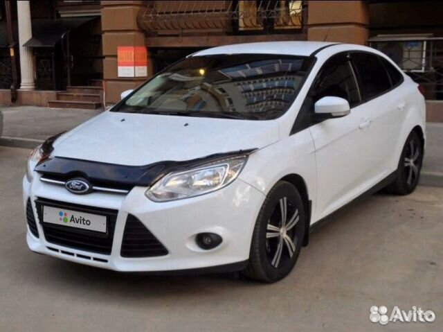 Авито рязань фокус. Форд фокус 3 хэтчбек 2011 серебристый. Ford focus 2012 седан белый. Форд фокус 2 2010г. Авито рязань фокус.