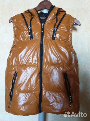 Жилет с капюшоном Жилет с капюшоном