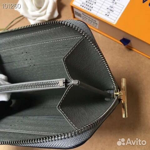 Кошелёк Louis Vuitton Gray Кошелёк Louis Vuitton Gray
