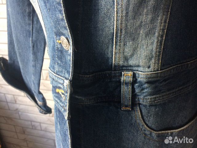 Джинсовая куртка