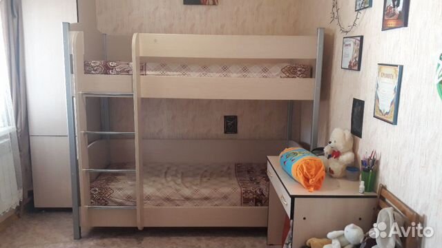 Кровать двухьярусная