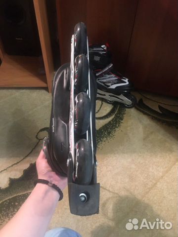 Роликовые коньки