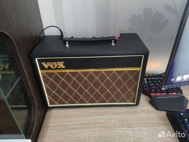 Гитарный комбо усилитель Vox pathfinder 10 Гитарный комбо усилитель Vox pathfinder 10