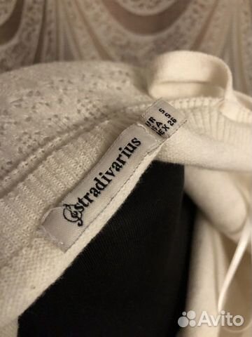 Ажурное платье от Stradivarius