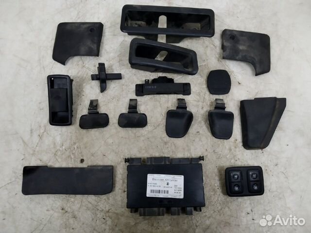 Сиденья задние Mercedes X164 A1649200020 Сиденья задние Mercedes X164 A1649200020