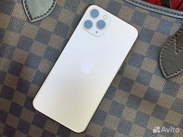 Телефон iPhone 11про