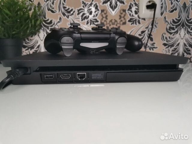 Sony PS4 slim 1 tb