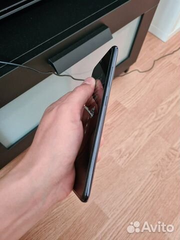 Продам Samsung Galaxy A70 2019