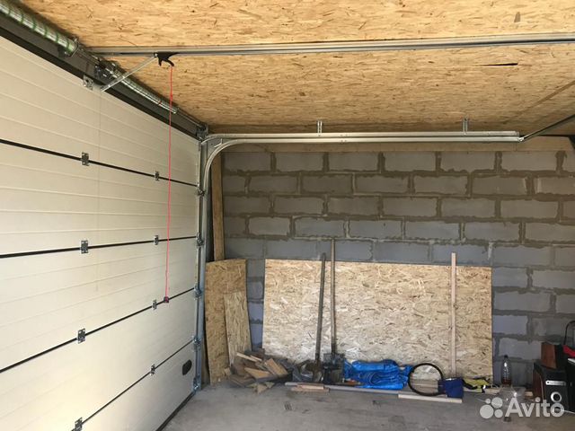 Секционные ворота