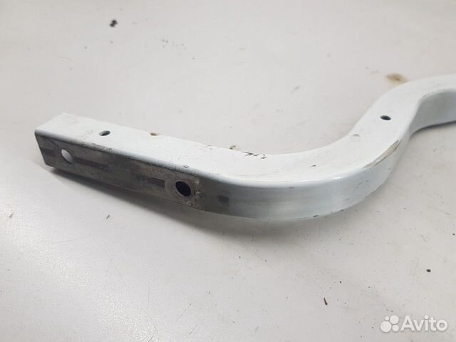 Петля крышки багажника (правая) (Nissan Almera) Петля крышки багажника (правая) (Nissan Almera)