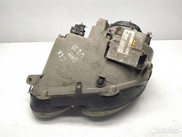Фара правая Mercedes Benz CLK W209 2002-2005 Фара правая Mercedes Benz CLK W209 2002-2005