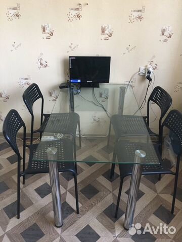 Стол и 6 стульев