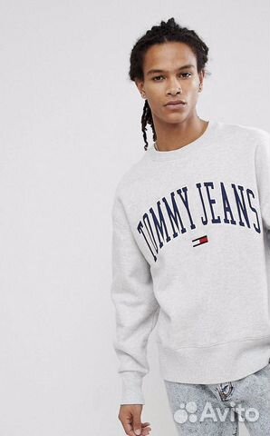 Свитшот Tommy Jeans размер S Свитшот Tommy Jeans размер S