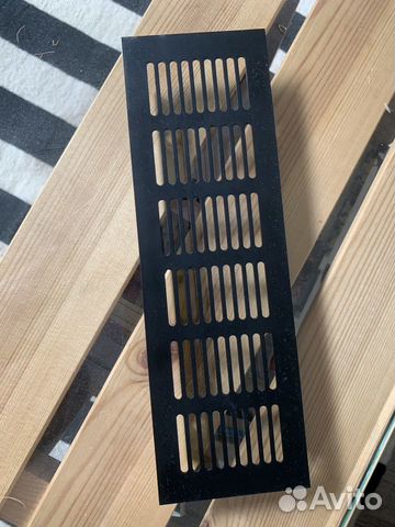 Чёрная алюминиевая решетка 25х8 см новая Чёрная алюминиевая решетка 25х8 см новая