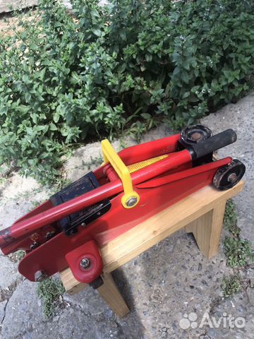 Домкрат Домкрат