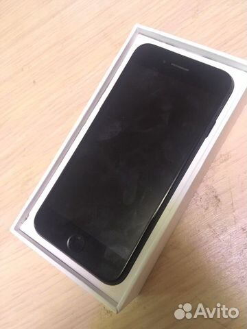 Телефон iPhone 7 Телефон iPhone 7