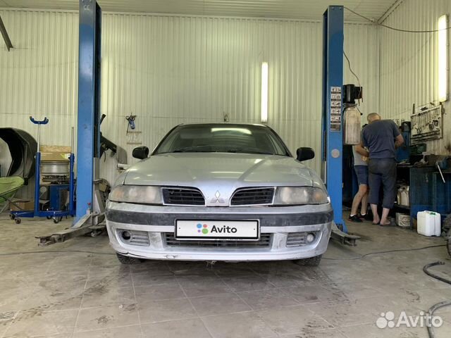 Mitsubishi Carisma, 1999