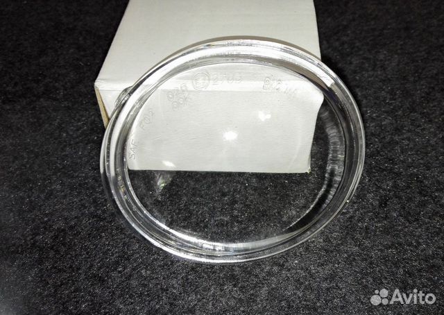 Стекло противотуманной фара BMW X3 E83 правое