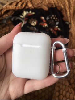 Чехол на airpods