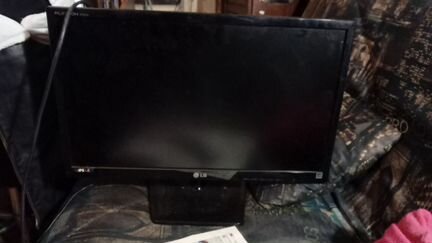 Монитор LG IPS234V