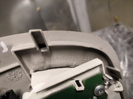 Задний плафон Mercedes GL164 a1715420123