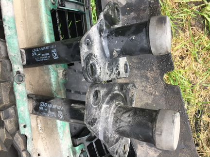 Кронштейн демпфер перед бампера 8D0807133A AudiA4