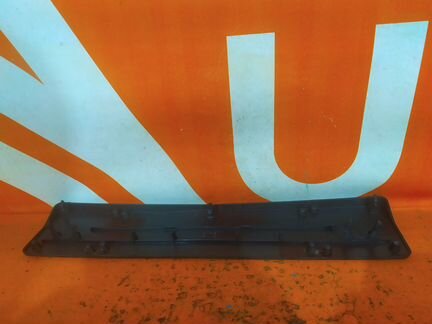 Площадка под Гос номер передняя Mercedes E-Class