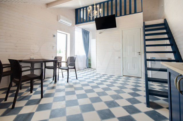 Комната 22 м² в 4-к., 2/2 эт.