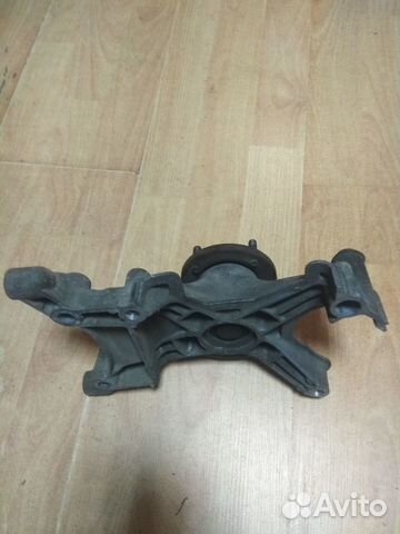 Кронштейн термомуфты Toyota Land Cruiser 100