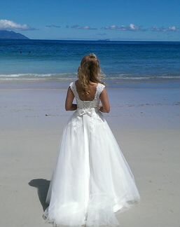 Красивое свадебное платье