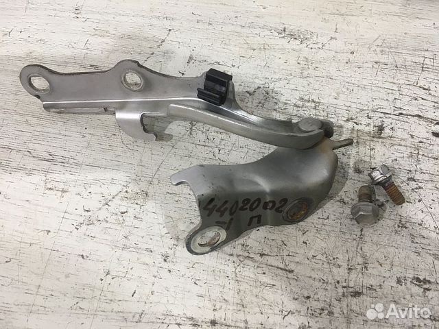 Петля капота Тойота Прадо 120 Toyota Land Cruiser