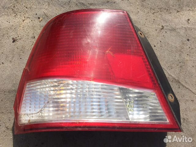 Фонарь задний Hyundai Accent хэтчбек