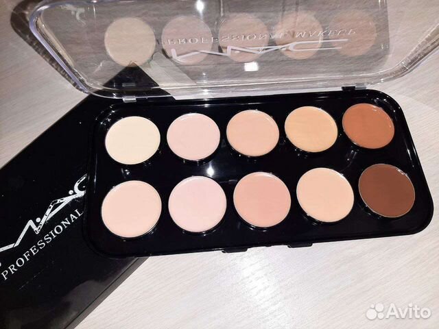 Палитра корректирующих средств для лица MAC 10 цв