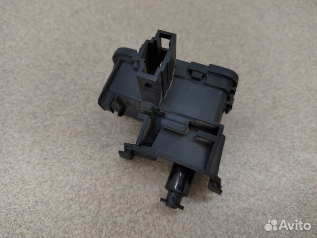 Мотор привода открывания лючка бензобака VAG