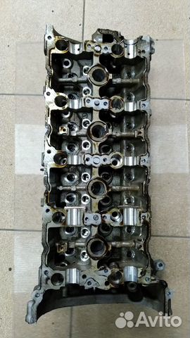 Головка блока двигателя правая Мерседес M 273