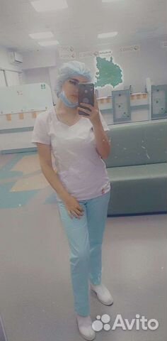 Женский медицинский костюм